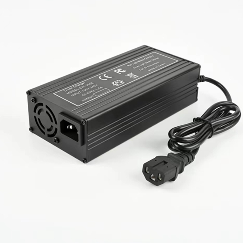 리튬 배터리 충전기 GX16 커넥터용 고속 충전기, 강 - 84V 20A Smart Charger 리뷰 및 가격